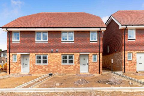 3 bedroom semi-detached house for sale, Silverwood Place, Uckfield TN22