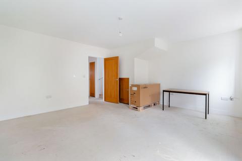 3 bedroom semi-detached house for sale, Silverwood Place, Uckfield TN22
