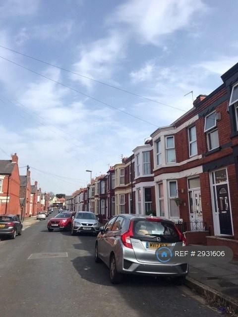 Earlsfield Road, Liverpool, L15 – pohled 2