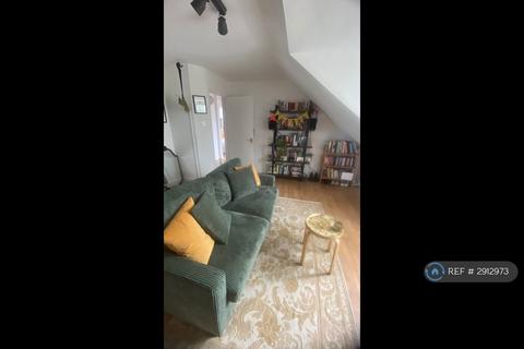 2 bedroom flat to rent, London, London, E5