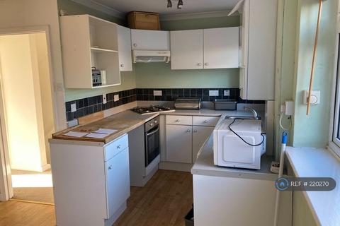 3 bedroom flat to rent, Station Road, Sidcup, DA15