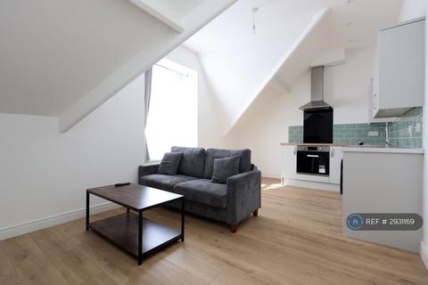 Studio to rent, St Thomas, Swansea, SA1