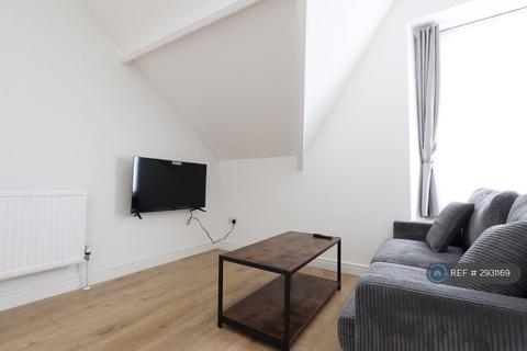 Studio to rent, St Thomas, Swansea, SA1