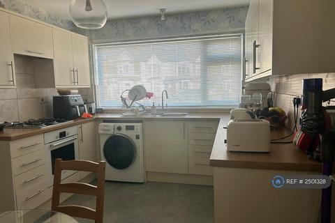 1 bedroom in a house share to rent, Fourth Avenue, Selly Oak, Birmingham, B29