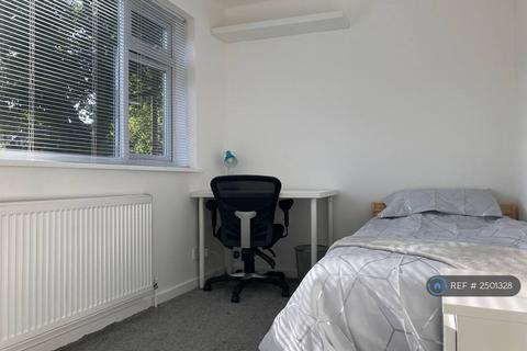 1 bedroom in a house share to rent, Fourth Avenue, Selly Oak, Birmingham, B29