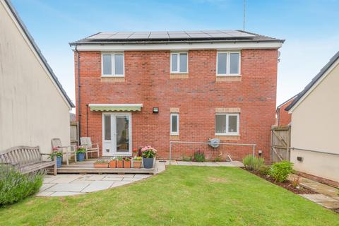 4 bedroom detached house for sale, Kemble Road, Monmouth