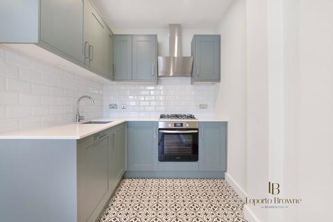 2 bedroom flat for sale, Montpelier Grove, NW5
