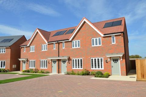 2 bedroom terraced house for sale, Plot 56, The Didcot at Bloor Homes at Felixstowe, Jubilee Avenue, Walton IP11