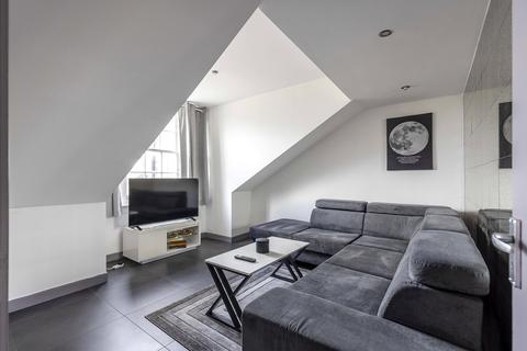 3 bedroom apartment to rent, Shandwick Place, Edinburgh