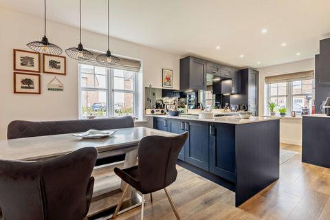 4 bedroom detached house for sale, Waterfield Rd, Malpas