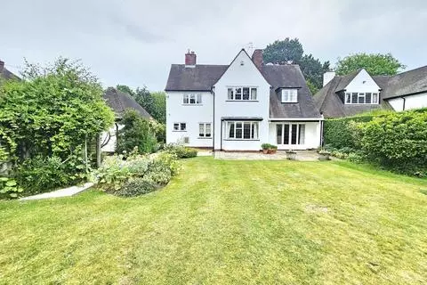 4 bedroom detached house for sale - View 2