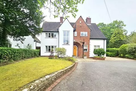 4 bedroom detached house for sale - View 3