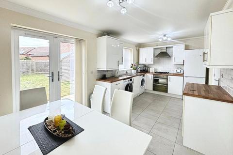 3 bedroom house for sale, Sycamore Mews, Brightlingsea, CO7