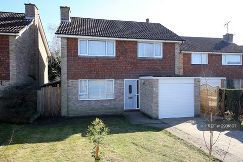 4 bedroom detached house to rent, The Almonds, Bearsted, ME14