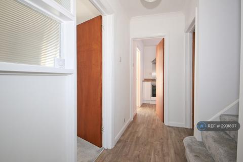 4 bedroom detached house to rent, The Almonds, Bearsted, ME14