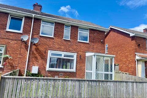 3 bedroom semi-detached house to rent, Gudmunsen Avenue, Bishop Auckland DL14