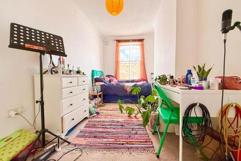 4 bedroom detached house to rent, 58A  Casella Road, New Cross Gate, Deptford, Peckham, London, SE14 5QL