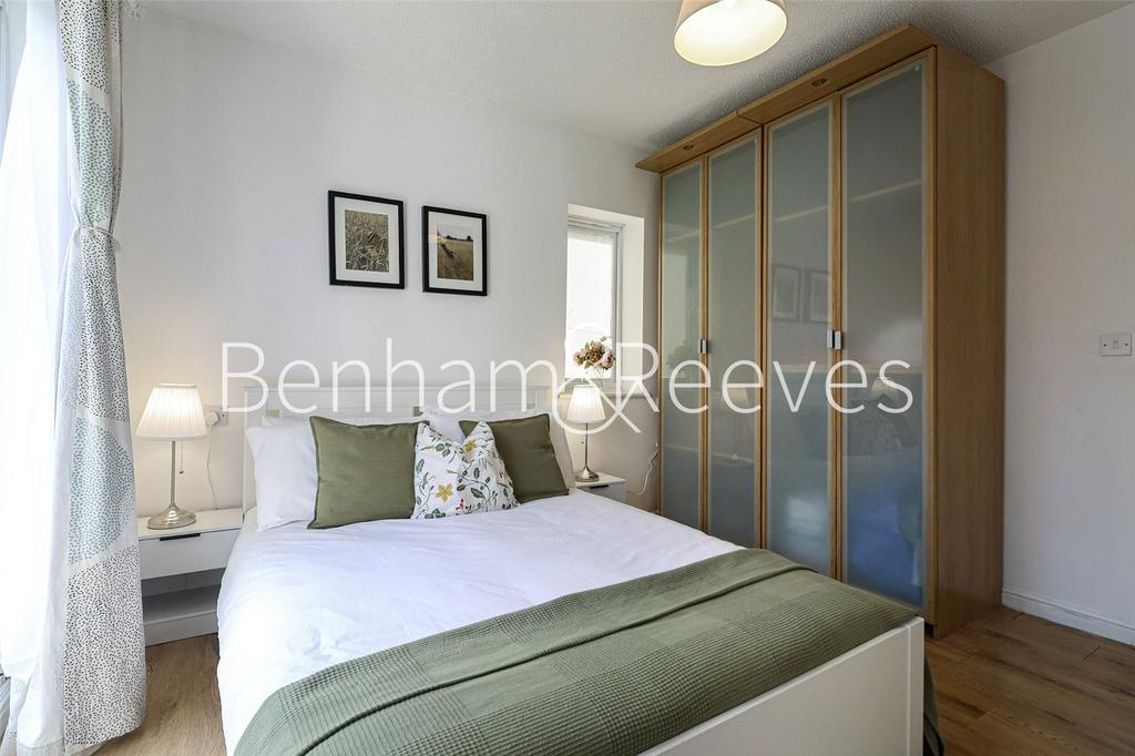 Apartment in London - View 2
