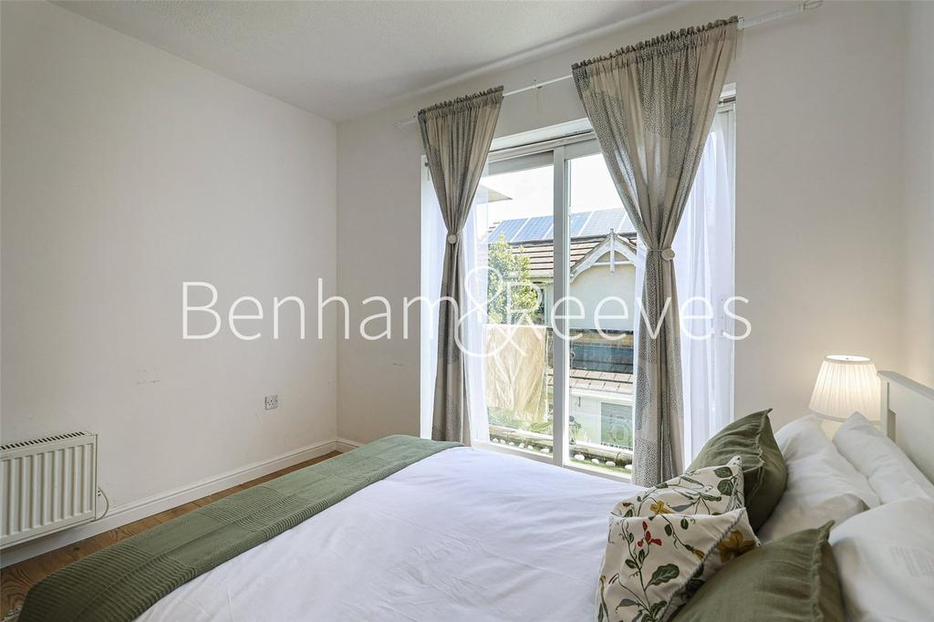 Apartment in London - View 3