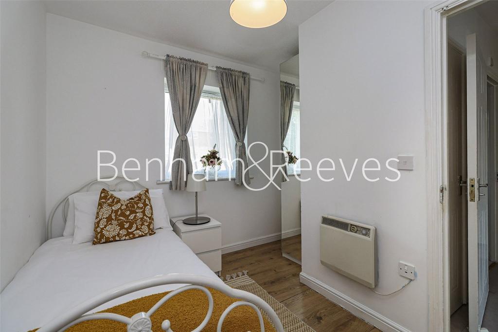 Apartment in London - View 5