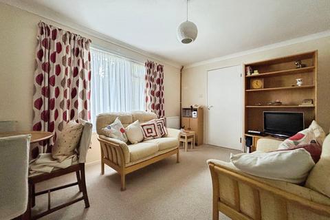 2 bedroom bungalow for sale, Mayfair, Tilehurst, Reading