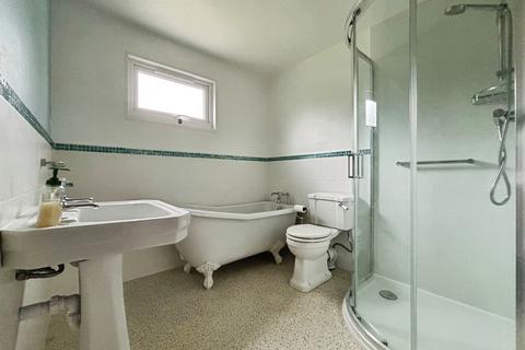 2 bedroom bungalow for sale, Mayfair, Tilehurst, Reading