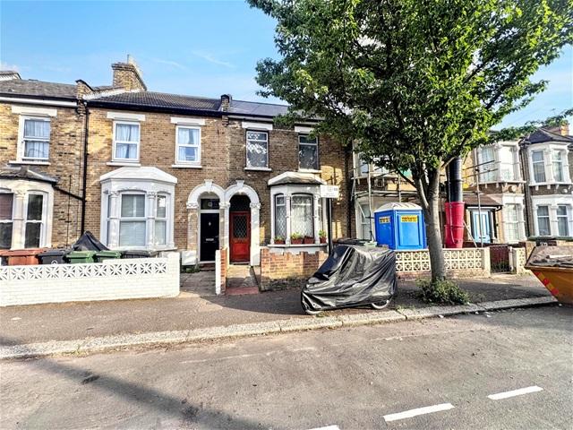 4 bedroom house to rent