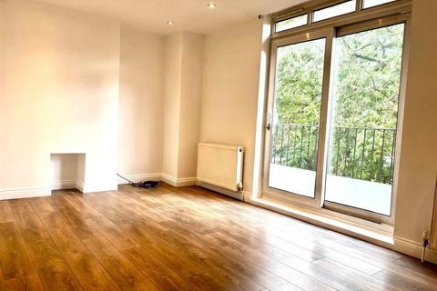 3 bedroom house share to rent, Freeling House, Dorman Way, London