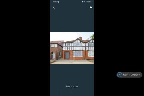 1 bedroom in a house share to rent, The Crossways, Hounslow, TW5