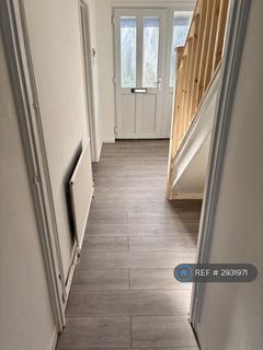 3 bedroom terraced house to rent, Humber Way, Slough, SL3