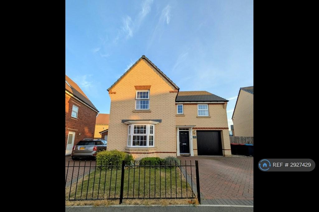 4 bedroom detached house to rent