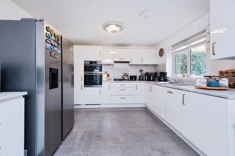 4 bedroom detached house for sale, Poulter Road, BANBURY, Oxfordshire, OX16