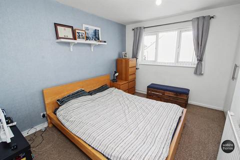 2 bedroom semi-detached house for sale, Wheatridge Road, Belmont, Hereford, HR2