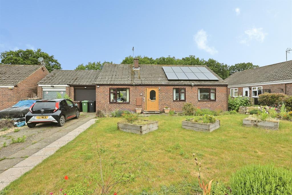 3 bedroom detached bungalow for sale