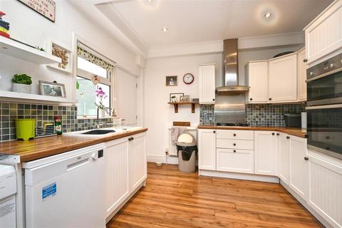 2 bedroom terraced house for sale, Rylstone Road, Eastbourne