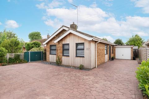 4 bedroom detached bungalow for sale, Elm Tree Road, Oulton Broad South