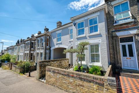 Terraced house - Cedar Road, Norwich, Norfolk