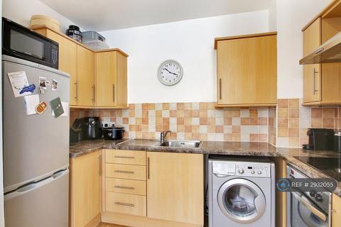 1 bedroom flat to rent, Thames View Court, Gravesend, DA11