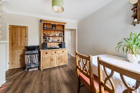 2 bedroom semi-detached house for sale, London Road, Lynsted, Sittingbourne, Kent, ME9