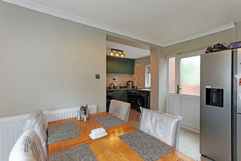 3 bedroom semi-detached house for sale, Asquith Avenue, Morley, LS27