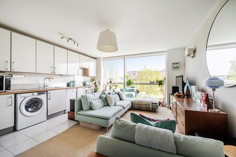 Mapleton Road, Southfields, SW18