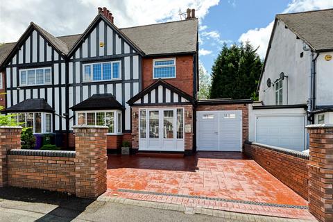 4 bedroom semi-detached house for sale, 35 Copthorne Road, Penn Fields, Wolverhampton, WV3 0AB