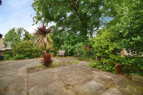 3 bedroom detached bungalow for sale, Kings Mead, Ripon