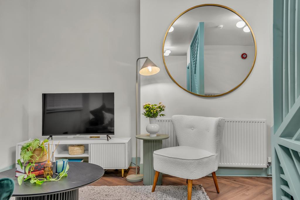 Apartment in London, Lot's Village, Earl's Court - View 4