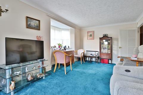 2 bedroom flat for sale, Seafield Road, Bournemouth
