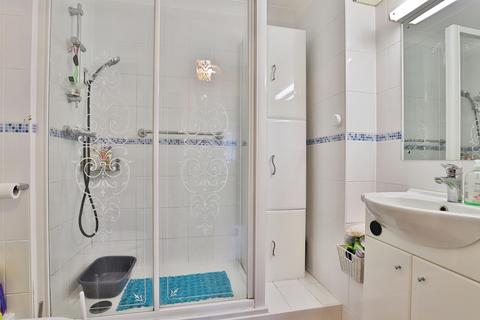 2 bedroom flat for sale, Seafield Road, Bournemouth