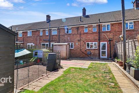 3 bedroom terraced house for sale, Bean Close, Ashford