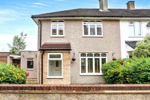 24 Sandling Rise, Eltham, SE9 3AT