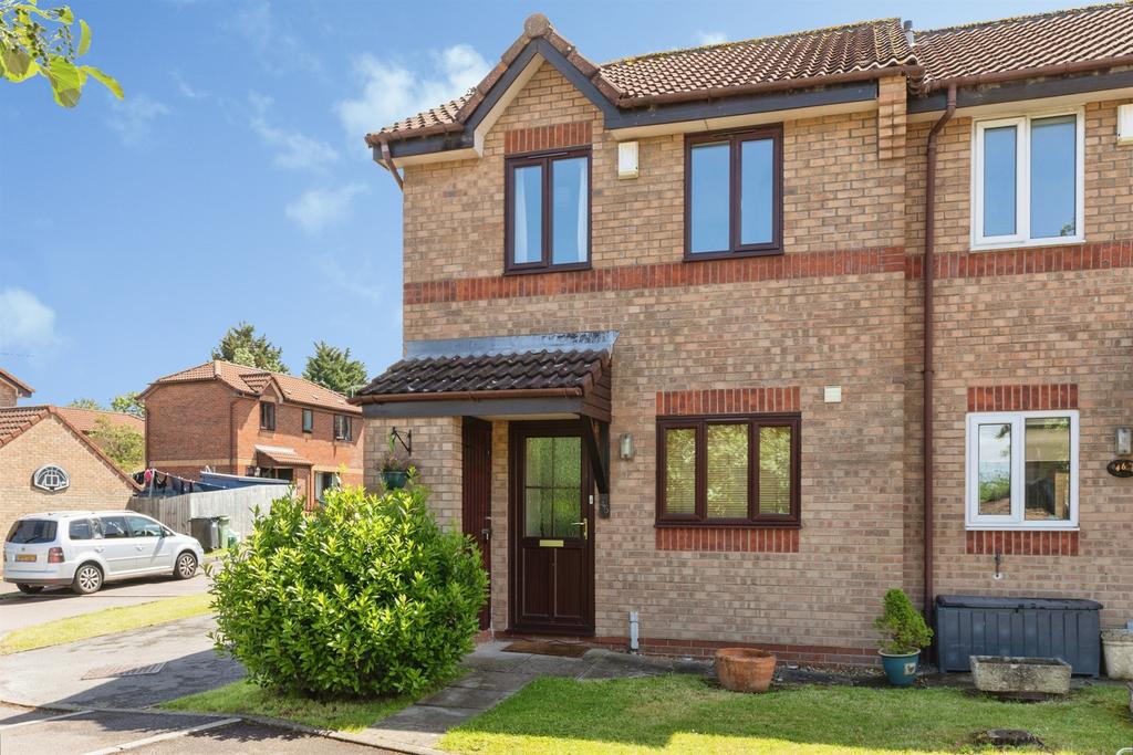 3 bedroom end of terrace house for sale