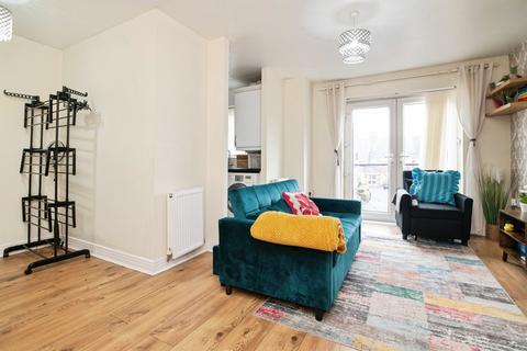 2 bedroom flat for sale, Sandringham Court, Great Barr, Birmingham